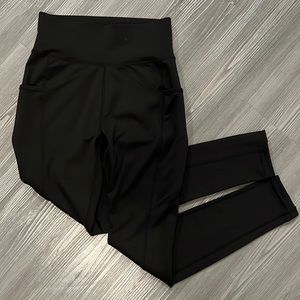 NWOT PopFit black leggings with pockets